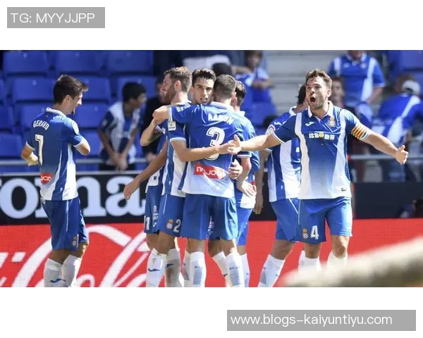 巴萨与埃因霍温激战正酣最终结果揭晓引发球迷热议 巴萨与埃因霍温激战正酣最终结果揭晓引发球迷热议